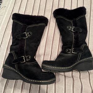 Women's Black Wide Calf Winter Boots with Faux Fur Trim